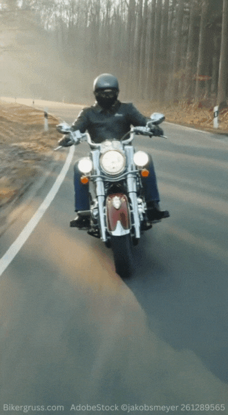 Motorradfahrer in einer Gif Animation, der auf kurvigen Landstraßen fährt